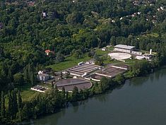 Vue aérienne de la station d'épuration de Boissettes - Agrandir l'image (fenêtre modale)