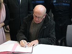 Signature de la convention CISPD - Agrandir l'image (fenêtre modale)